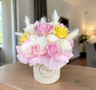 Mix kwiatów z wosku sojowego - kolorowy flowerbox