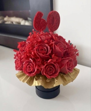 Czerwone róże - mini flowerbox z wosku sojowego