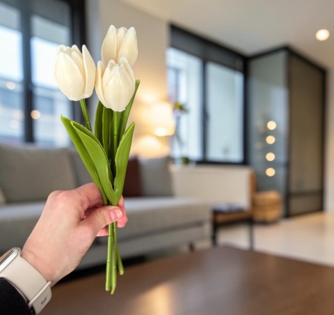 Tulipany z wosku sojowego - 3 szt .
