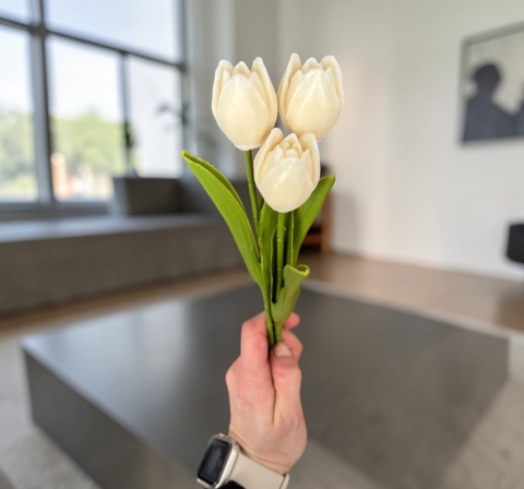 Tulipany z wosku sojowego - 3 szt .